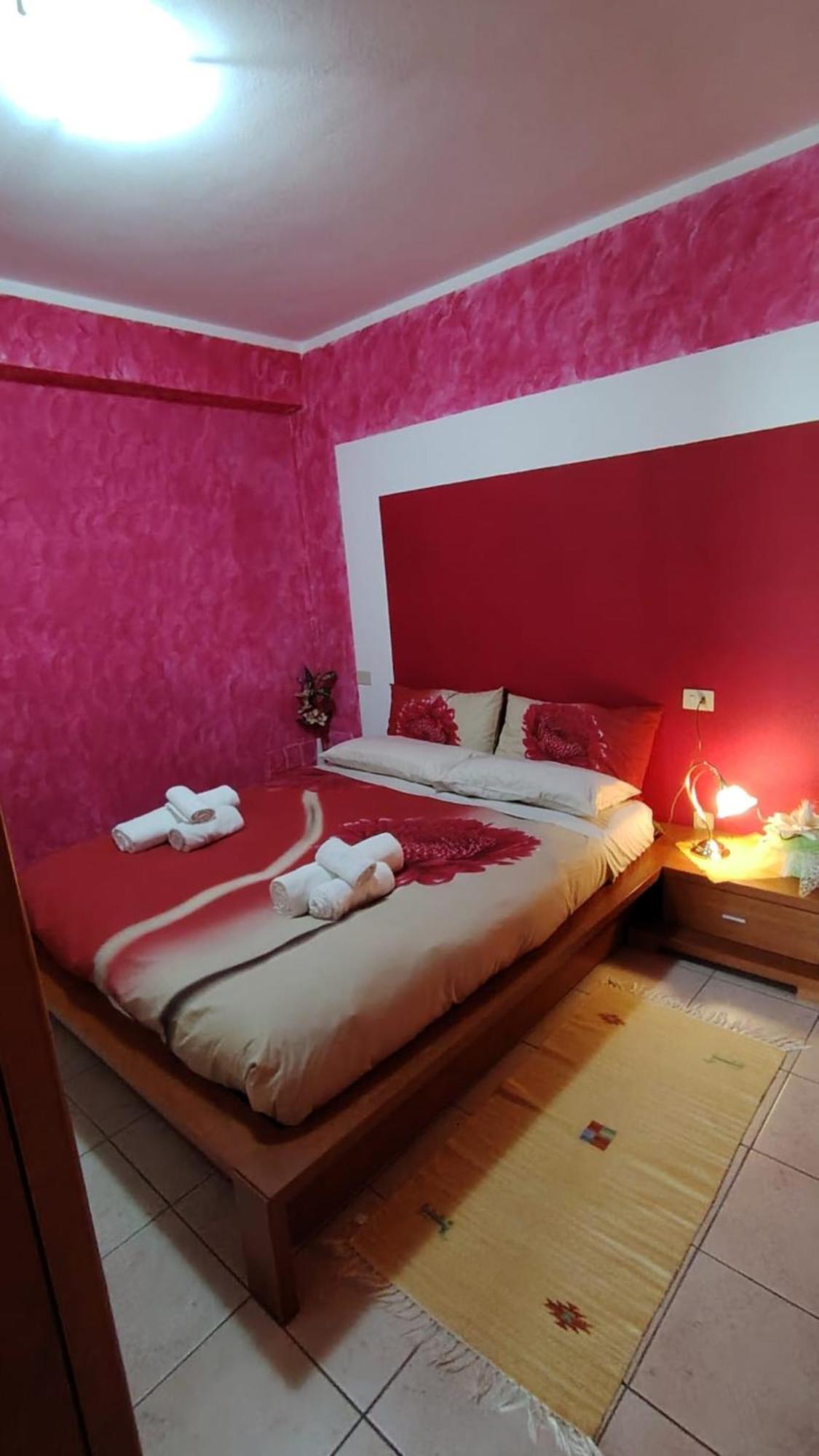 Casa Arcobaleno On Via Francigena Apartment Gambassi Terme Bagian luar foto